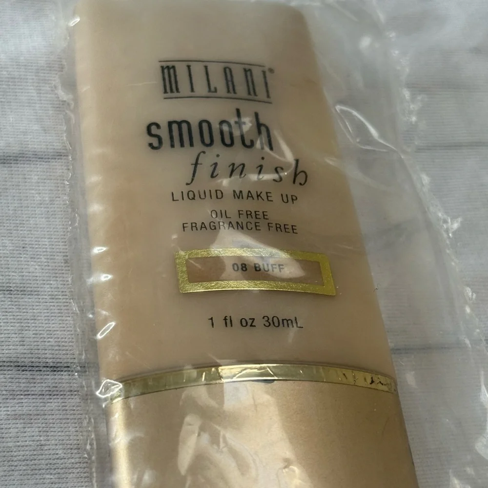 Milani Smooth Finish Liquid Makeup - 08 Buff